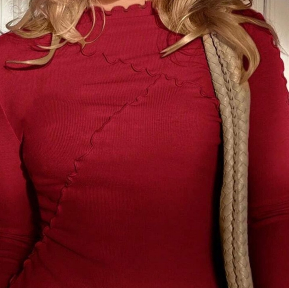 Red Ruffled Women's Flare Sleeve Top - Picture 6 of 7
